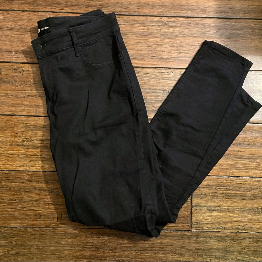 Great condition black skinny old navy jeans